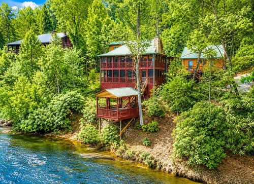 120 N Riverview Ln, Ellijay, GA, 30536-3600 | Card Image