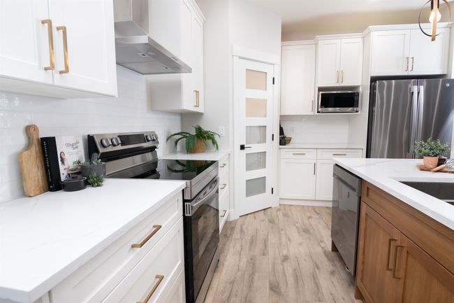 5 - 46450 Bedford Pky, House other with 5 bedrooms, 2 bathrooms and 4 parking in Chilliwack BC | Image 9