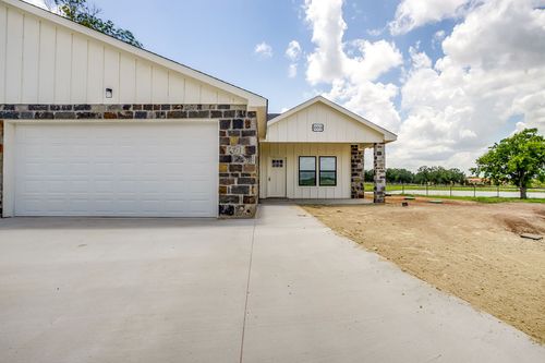403-133 Winners Cir, Weatherford, TX, 76087-7980 | Card Image