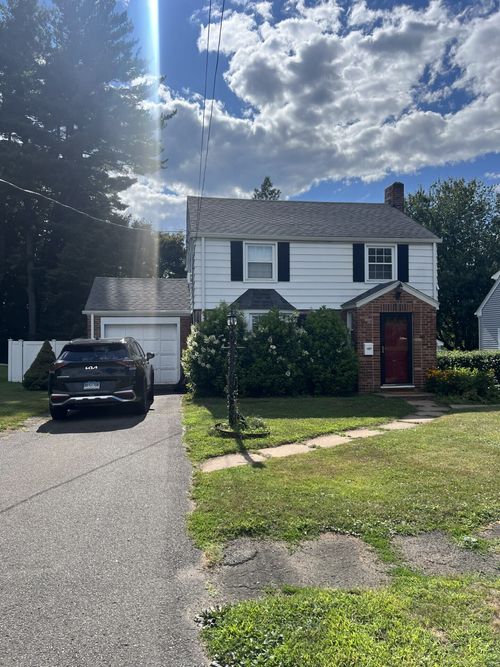49 Hunting Hill Ave, Middletown, CT, 06457-4311 | Card Image