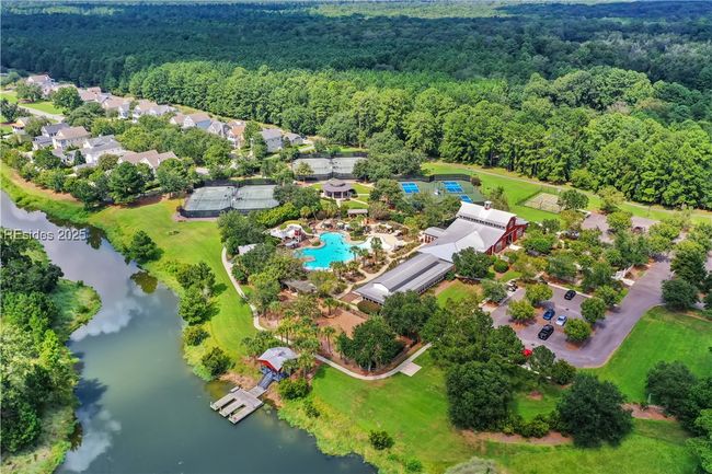 24 Carrier Blf, House other with 5 bedrooms, 5 bathrooms and null parking in Bluffton SC | Image 99