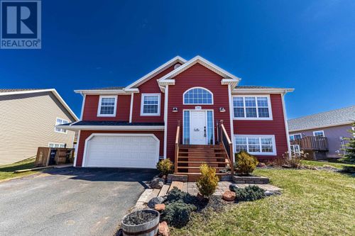 142 Essex Cres, Charlottetown, PE, C1E0G8 | Card Image