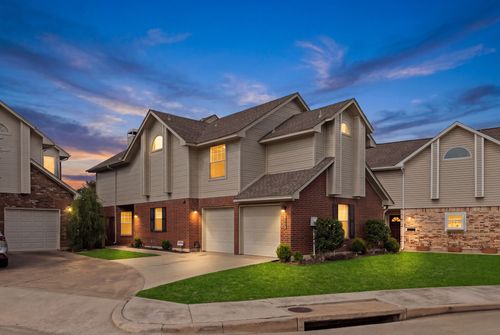 9418 Blue Jay Way, Irving, TX, 75063-6400 | Card Image