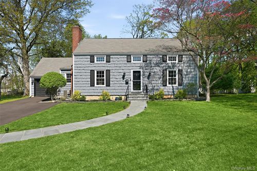 11 Burdsall Dr, Port Chester, NY, 10573-1801 | Card Image