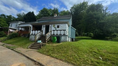 322 Deersville Avenue, Uhrichsville, OH, 44683 | Card Image