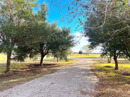 204 Meadowview Dr, El Campo, TX, 77437-6300 | Card Image