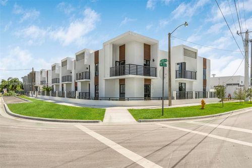 16955 Sw 100th Ave, Miami, FL, 33157-4310 | Card Image