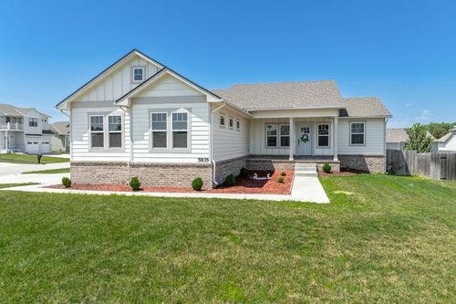 5835 N Ashford St, Park City, KS, 67219-2267 | Card Image