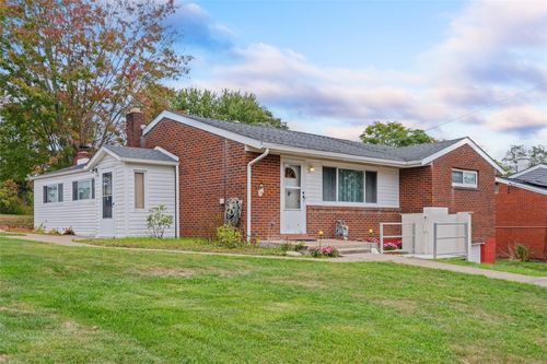 203 Burch Dr, Coraopolis, PA, 15108-3113 | Card Image