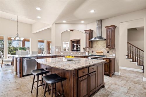 3920 Vail Dv, Bee Cave, TX, 78738-4010 | Card Image