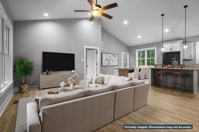 8666 Hat Creek Rd, House other with 3 bedrooms, 2 bathrooms and null parking in Brookneal VA | Image 13