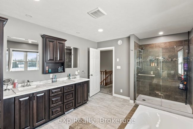 953 Greenock Brant Line, House other with 3 bedrooms, 3 bathrooms and 6 parking in Cargill ON | Image 28