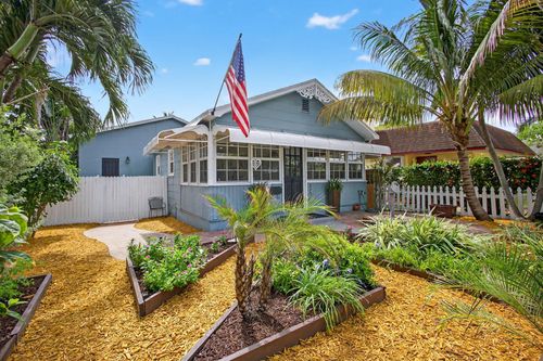 318 N L St, Lake Worth Beach, FL, 33460-3418 | Card Image