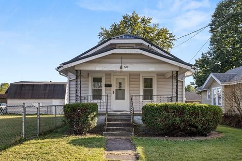 889 Oak Grove Ave, Marion, OH, 43302-6068 | Card Image