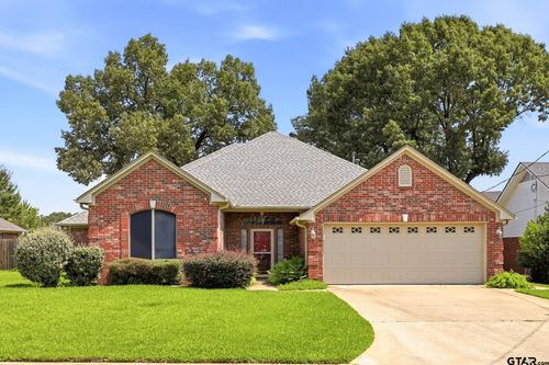 3105 Rouncival Dr, Longview, TX, 75605-2526 | Card Image