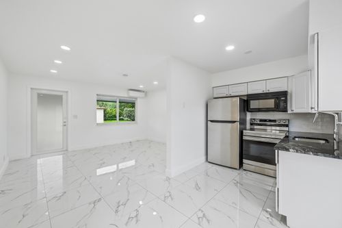 unit-2-2308 Nw 3rd Ave, Wilton Manors, FL, 33311-3836 | Card Image