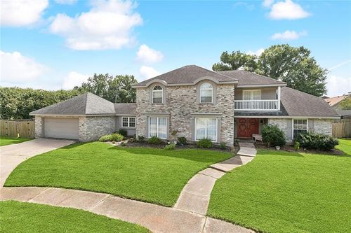 4 Yellowstone Ct, New Orleans, LA, 70131-8660 | Card Image