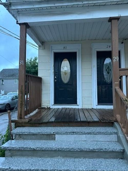 2-31 Allen St, Brockton, MA, 02301-5433 | Card Image