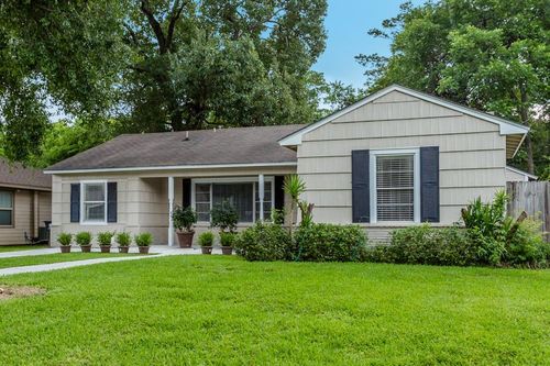 1230 Timbergrove Ln, Houston, TX, 77008-6361 | Card Image