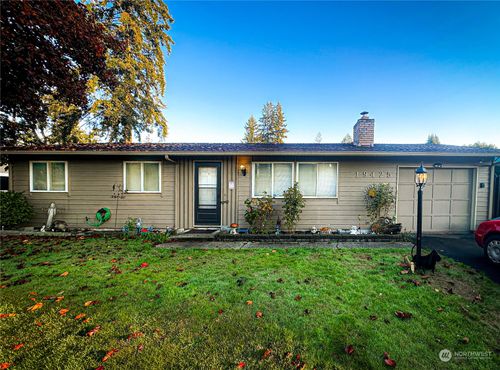 19425 Crescent Drive E, Spanaway, WA, 98387 | Card Image