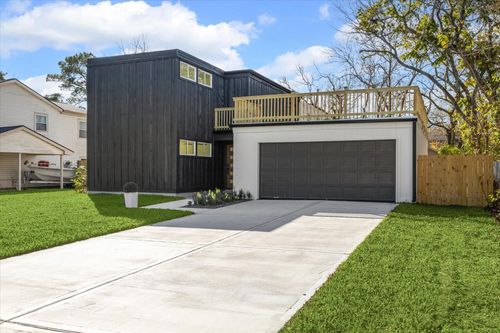 212 N Forrest Ave, La Porte, TX, 77571-6461 | Card Image