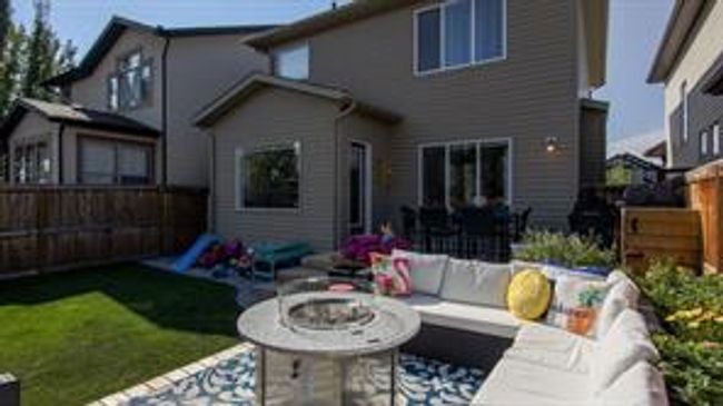 200 New Brighton Dr Se, House detached with 4 bedrooms, 3 bathrooms and 2 parking in Calgary AB | Image 40
