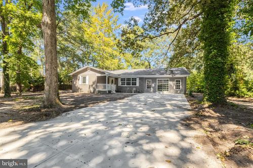 24208 Beaver Dam Dr, Seaford, DE, 19973-7728 | Card Image