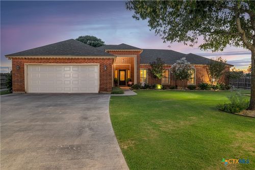 170 Castle Breeze Dr, Seguin, TX, 78155-8787 | Card Image
