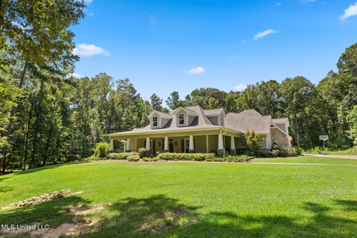 5095 Warner Dr, Brandon, MS, 39042-9374 | Card Image