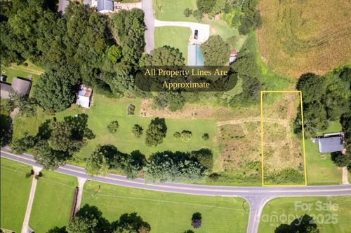 3032 W Zion Church Rd, Shelby, NC, 28150-8897 | Card Image