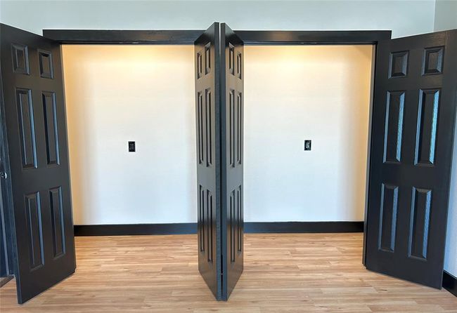 entertainment room closet | Image 18