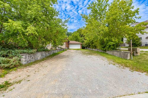 108 Garden Ave, Richmond Hill, ON, L4C6M1 | Card Image