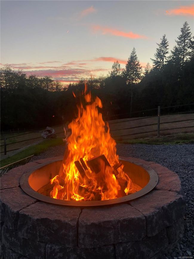 4090 Otter Point Rd, House other with 4 bedrooms, 3 bathrooms and 5 parking in Sooke BC | Image 38