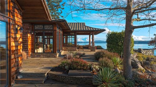 223 Bay Ridge Pl, Salt Spring, BC, V8K1W5 | Card Image