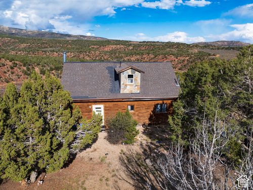 2106 S Remington Rd, Fruitland, UT, 84027-7706 | Card Image