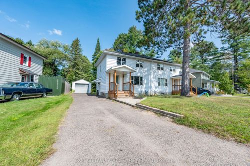 6 Faraday Cres, Deep River, ON, K0J1P0 | Card Image