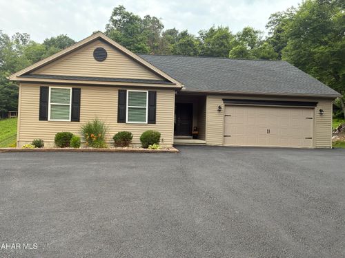 10175 Charger Hwy, Hollidaysburg, PA, 16648-1769 | Card Image