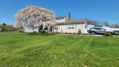 14 Susan Dr, Somerset, NJ, 08873-2844 | Card Image