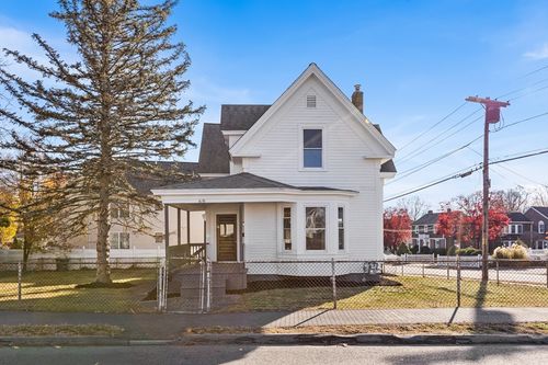 68 Union St, North Andover, MA, 01845-3426 | Card Image