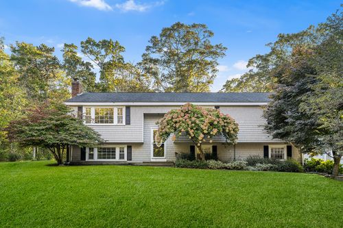 9 Bramble Bush Dr, Forestdale, MA, 02644-1015 | Card Image