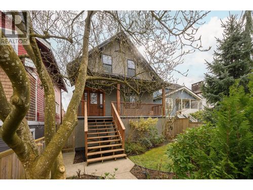 2834 E Georgia Street, Vancouver, BC, V5K2K4 | Card Image