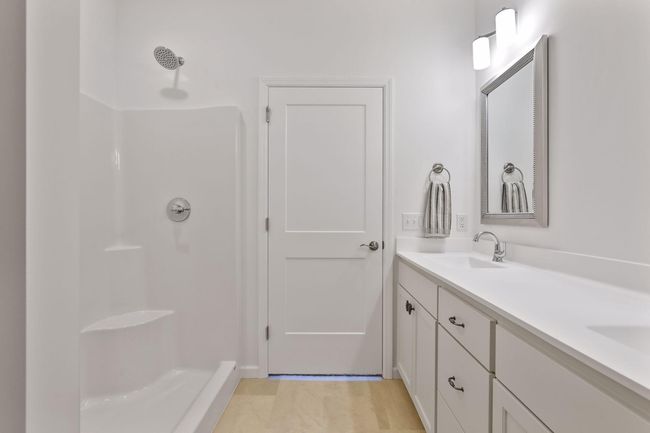 Photo of a previous model | Image 25