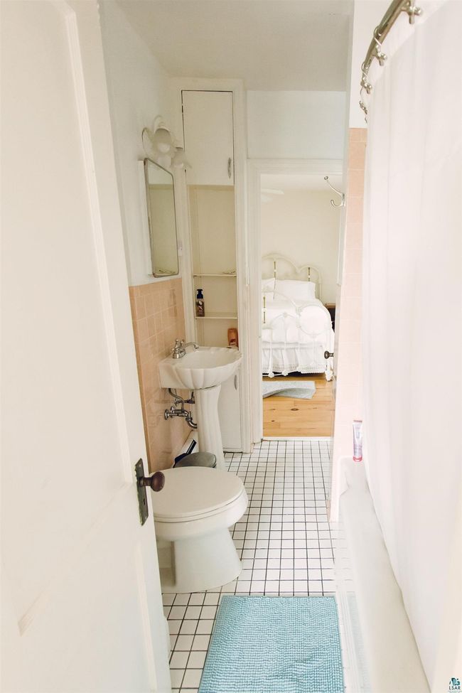 240 S 6 Th St, House other with 4 bedrooms, 2 bathrooms and null parking in Bayfield WI | Image 24