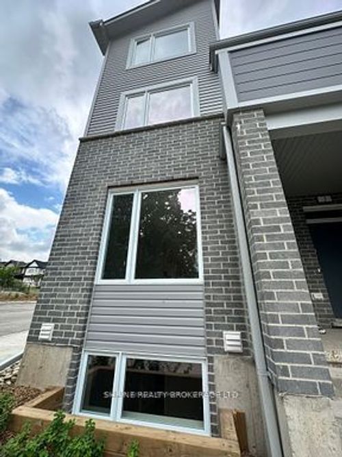 1-990 Deveron Cres, London, ON, N5Z4T6 | Card Image