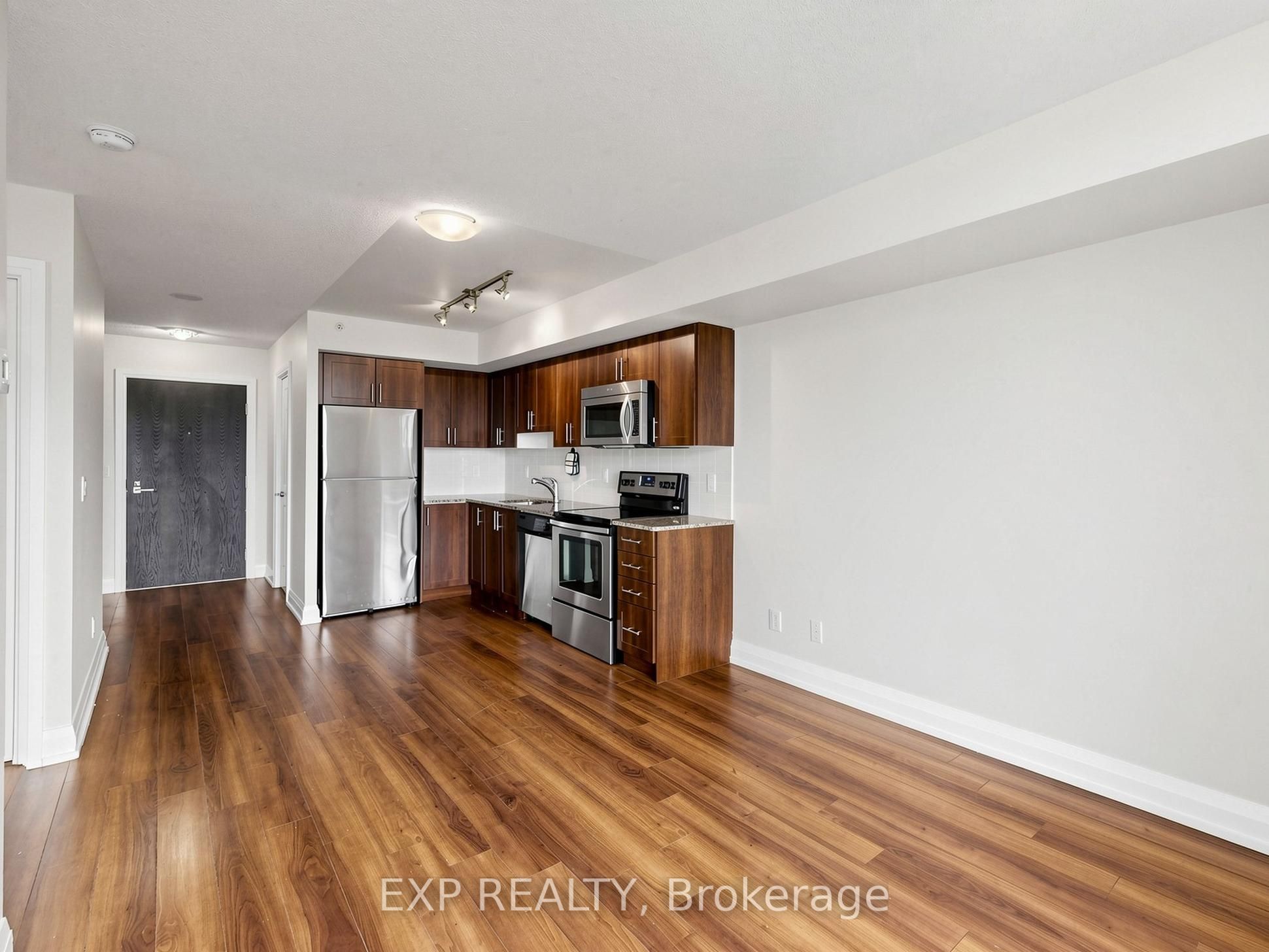 Residential in Toronto E06 4