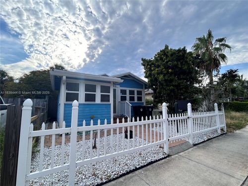413 S K St, Lake Worth, FL, 33460 | Card Image