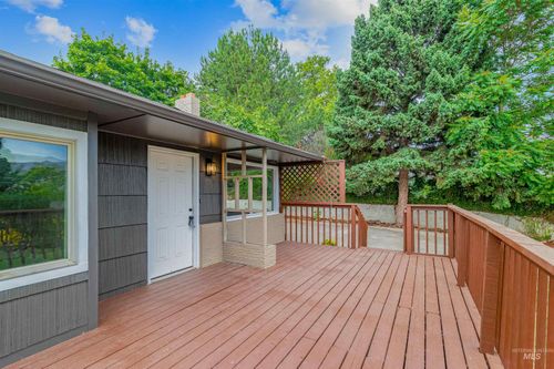 630 18th Ave, Lewiston, ID, 83501-3826 | Card Image