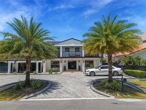 16416 Ne 32nd Ave, North Miami Beach, FL, 33160-4138 | Card Image