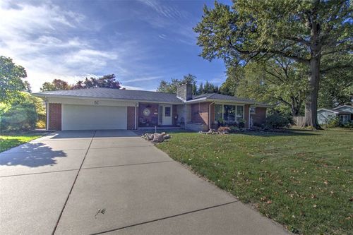 51 Ronald Dr, Decatur, IL, 62526-1943 | Card Image