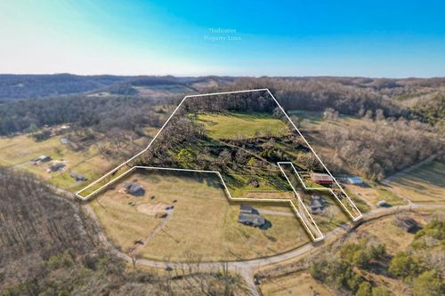 61 Kemp Hollow Rd, Pleasant Shade, TN, 37145-3531 | Card Image